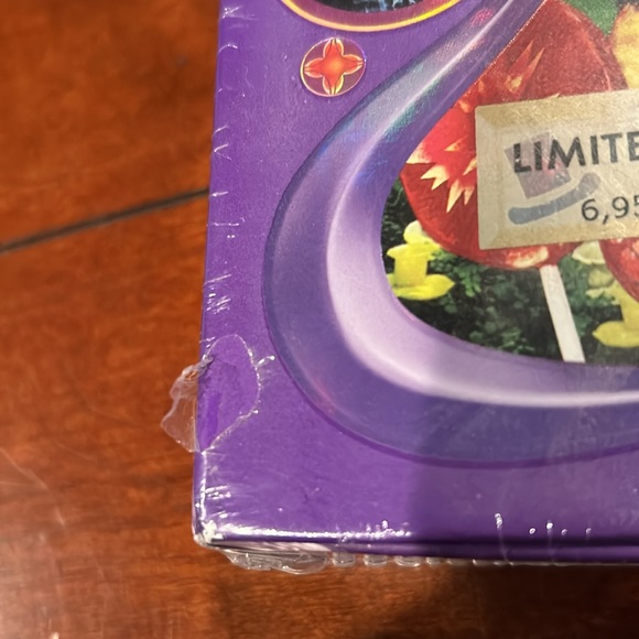 Willy Wonka & the Chocolate Factory Three-Disc 40th Anniversary Collectors Combo - Picture 14 of 15